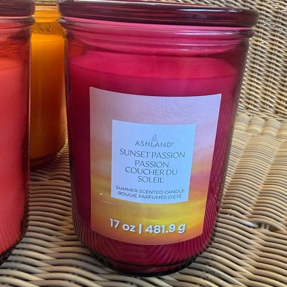 One Ashland 17oz random pick Scented Candle price is for only one - Picture 3 of 4